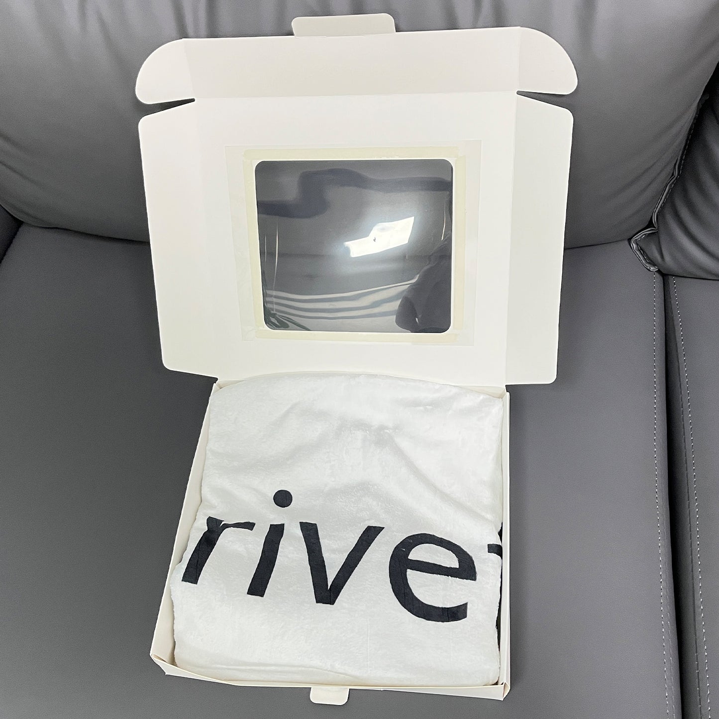 Briveffy Fleece Blankets White for Couch,Sofa,Bed,Soft Lightweight Plush Cozy Blankets for Toddlers, Kids, 40*30 inch