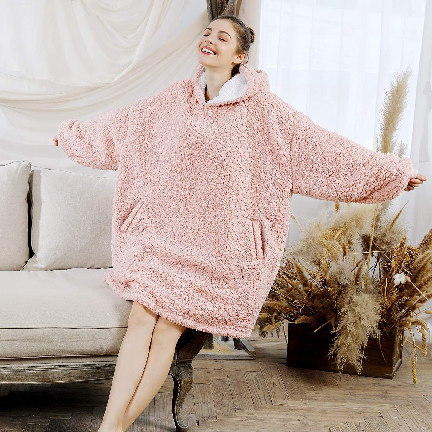 AmyHomie Blanket Sweatshirt,Oversized Sherpa Hooded Sweatshirt Blanket,Fleecehug Hoodie Wearable Blanket with Pocket for Adults & Kids & Teens