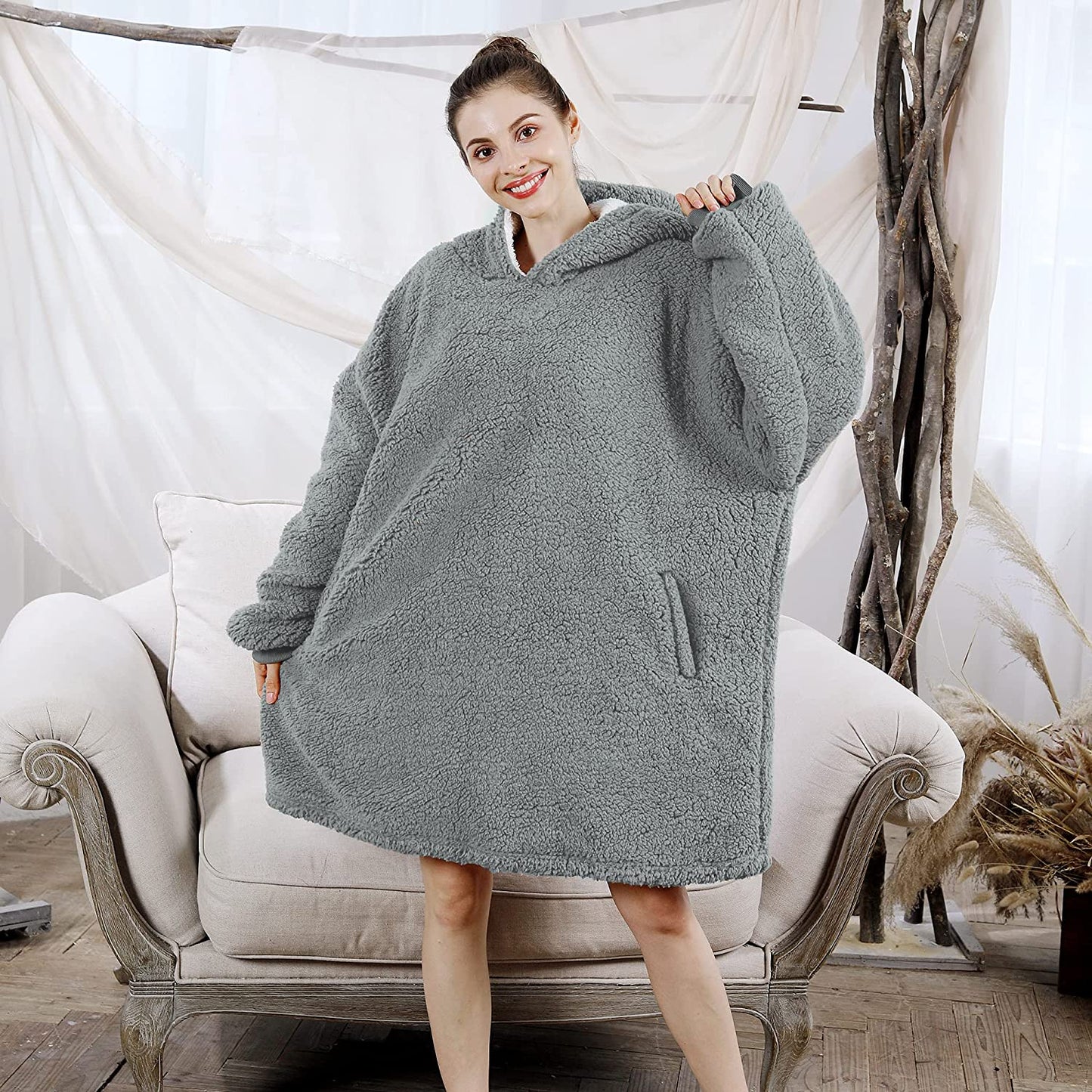 AmyHomie Blanket Sweatshirt,Oversized Sherpa Hooded Sweatshirt Blanket,Fleecehug Hoodie Wearable Blanket with Pocket for Adults & Kids & Teens