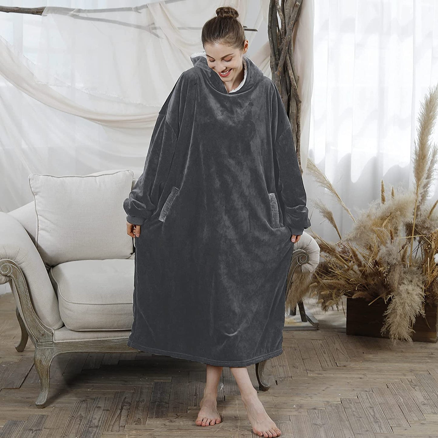 AmyHomie Blanket Sweatshirt,Oversized Sherpa Hooded Sweatshirt Blanket,Fleecehug Hoodie Wearable Blanket with Pocket for Adults & Kids & Teens
