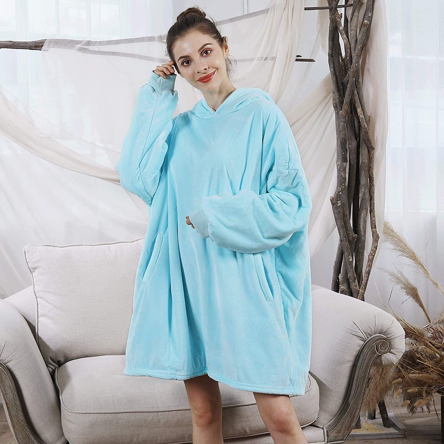 AmyHomie Blanket Sweatshirt,Oversized Sherpa Hooded Sweatshirt Blanket,Fleecehug Hoodie Wearable Blanket with Pocket for Adults & Kids & Teens
