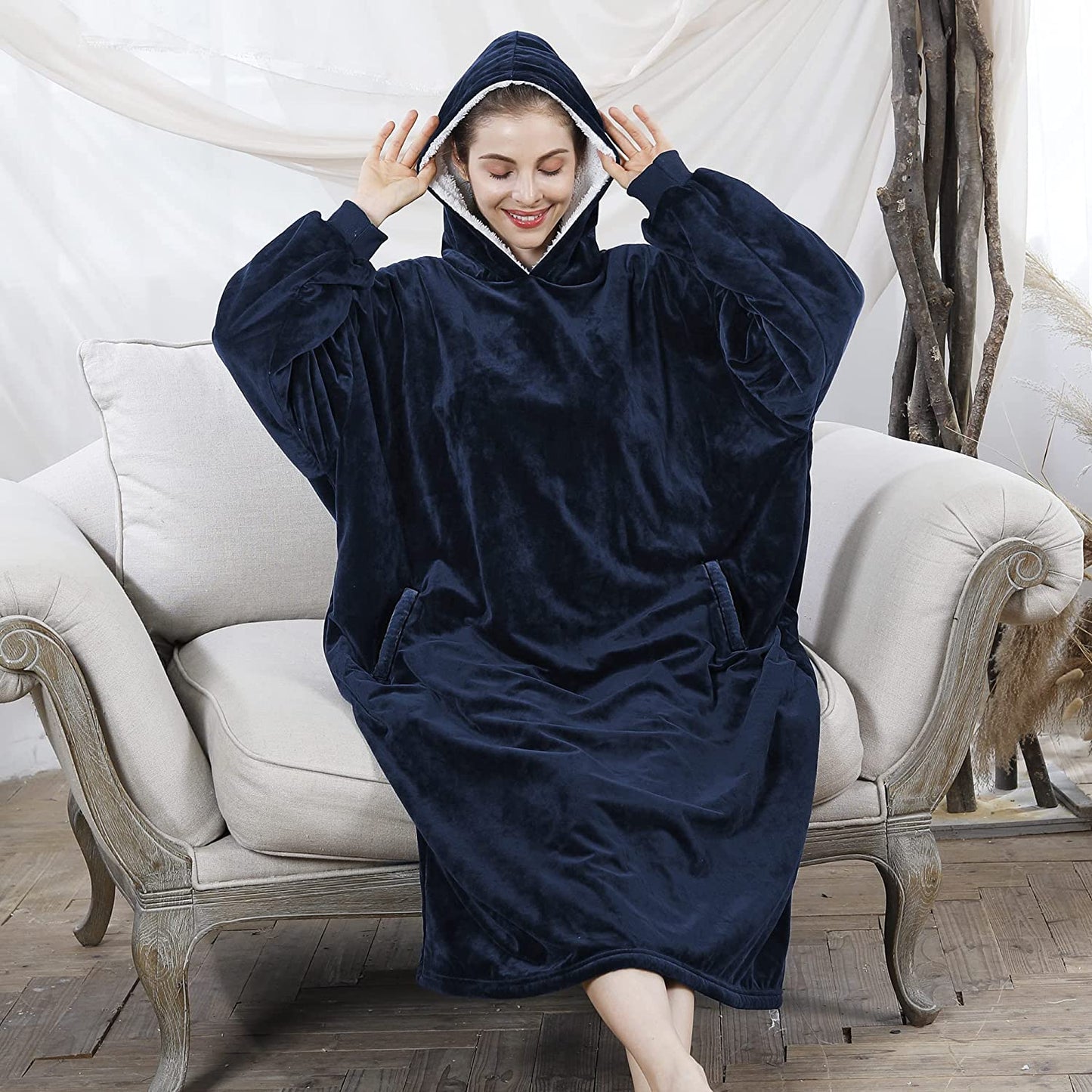 AmyHomie Blanket Sweatshirt,Oversized Sherpa Hooded Sweatshirt Blanket,Fleecehug Hoodie Wearable Blanket with Pocket for Adults & Kids & Teens