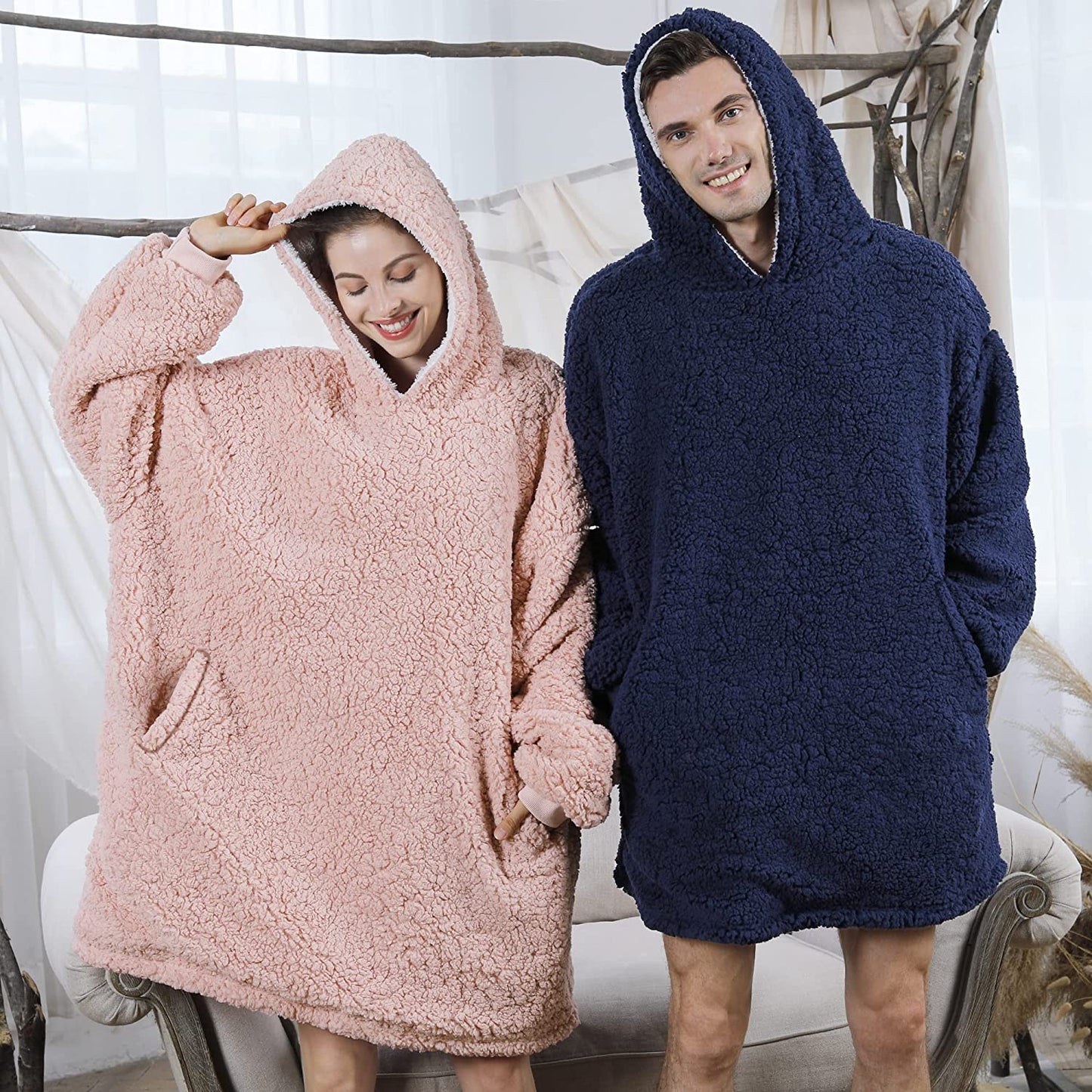 AmyHomie Blanket Sweatshirt,Oversized Sherpa Hooded Sweatshirt Blanket,Fleecehug Hoodie Wearable Blanket with Pocket for Adults & Kids & Teens
