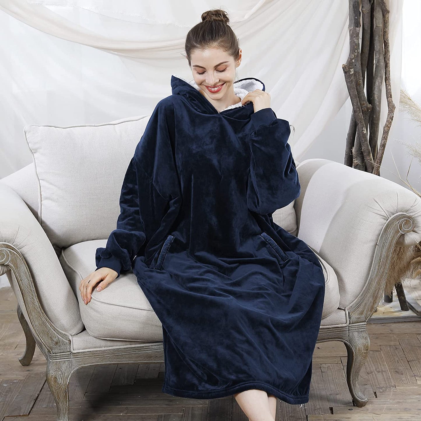 AmyHomie Blanket Sweatshirt,Oversized Sherpa Hooded Sweatshirt Blanket,Fleecehug Hoodie Wearable Blanket with Pocket for Adults & Kids & Teens