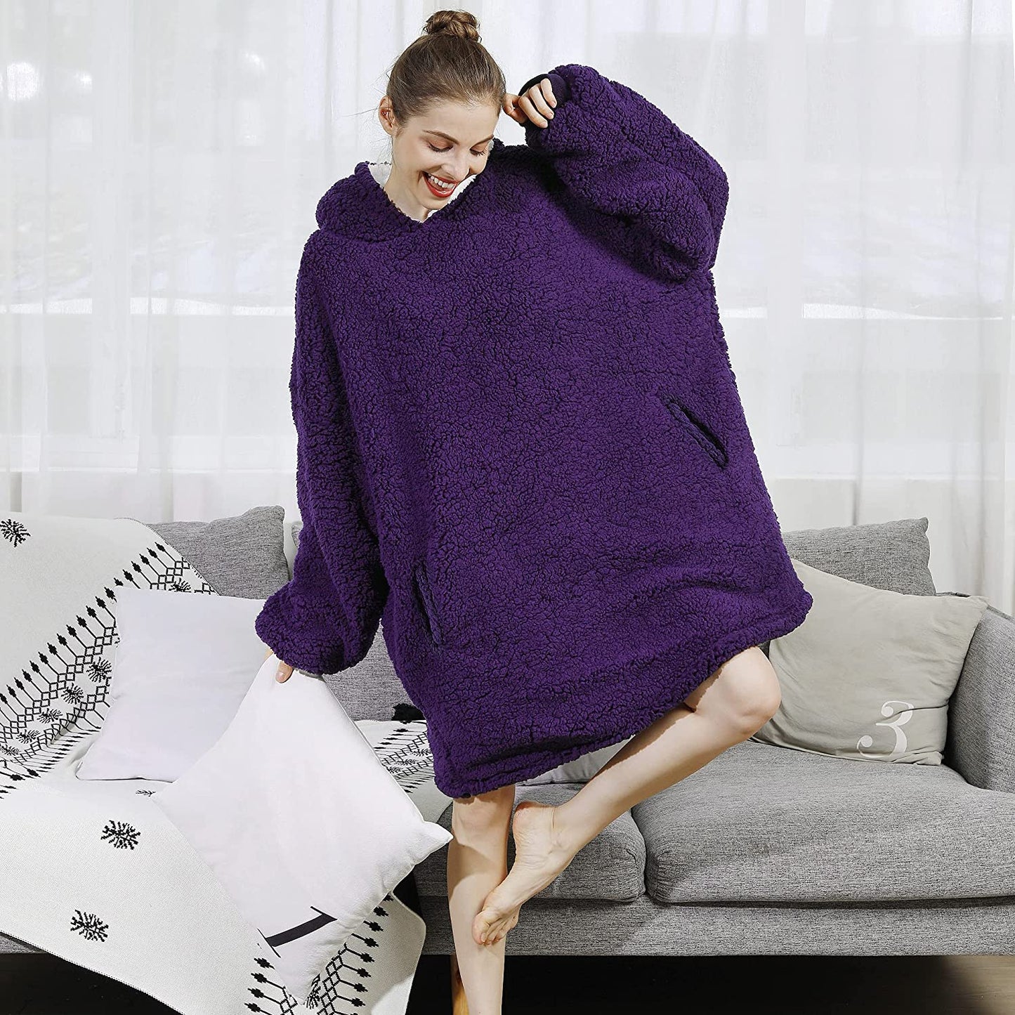 AmyHomie Blanket Sweatshirt,Oversized Sherpa Hooded Sweatshirt Blanket,Fleecehug Hoodie Wearable Blanket with Pocket for Adults & Kids & Teens