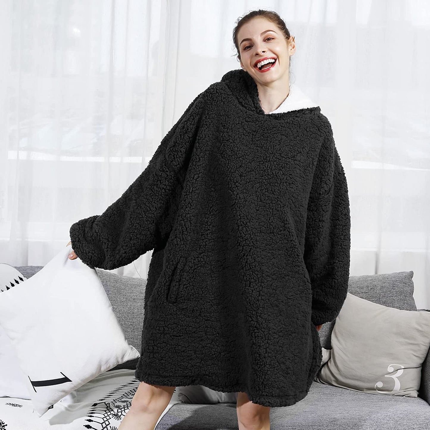 AmyHomie Blanket Sweatshirt,Oversized Sherpa Hooded Sweatshirt Blanket,Fleecehug Hoodie Wearable Blanket with Pocket for Adults & Kids & Teens
