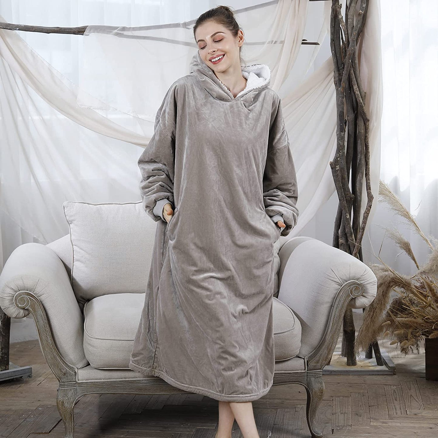 AmyHomie Blanket Sweatshirt,Oversized Sherpa Hooded Sweatshirt Blanket,Fleecehug Hoodie Wearable Blanket with Pocket for Adults & Kids & Teens
