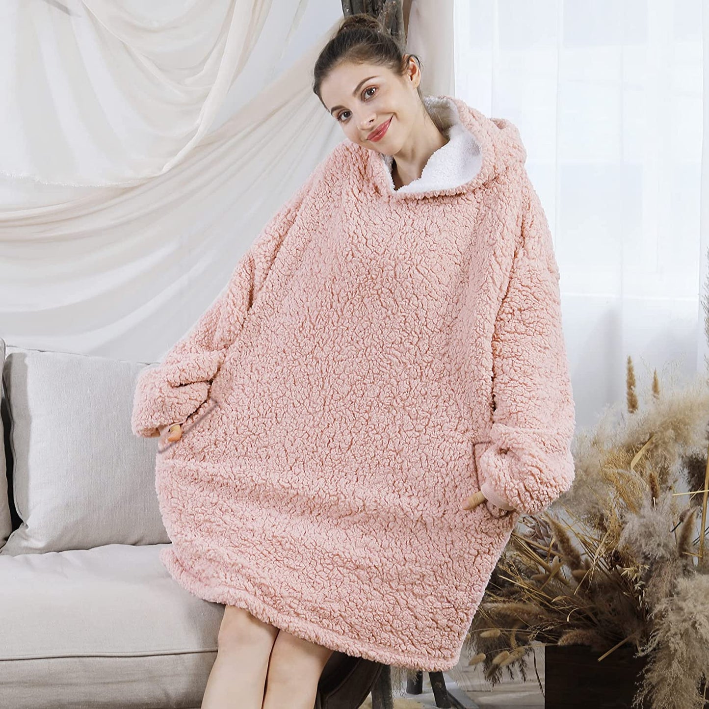 AmyHomie Blanket Sweatshirt,Oversized Sherpa Hooded Sweatshirt Blanket,Fleecehug Hoodie Wearable Blanket with Pocket for Adults & Kids & Teens