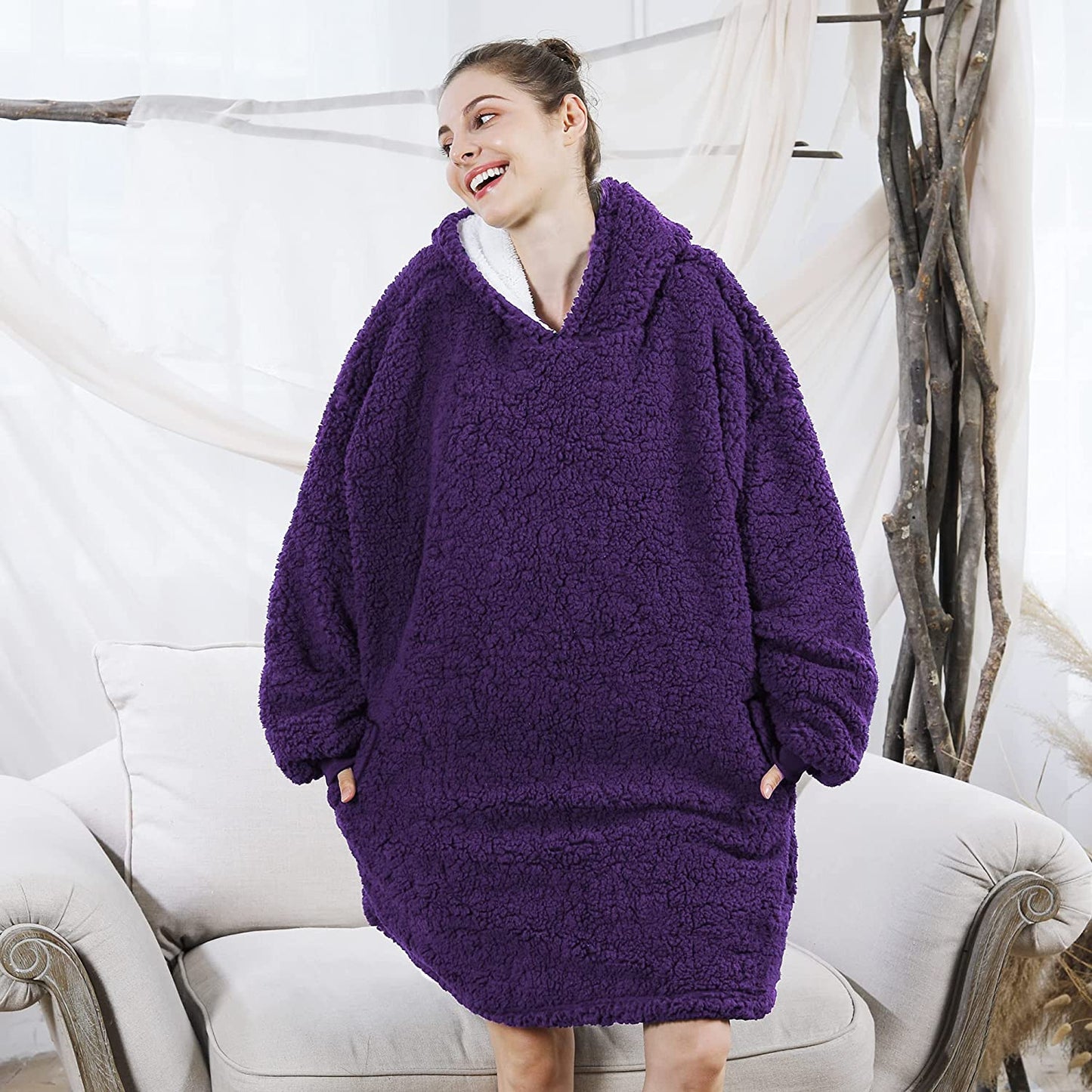 AmyHomie Blanket Sweatshirt,Oversized Sherpa Hooded Sweatshirt Blanket,Fleecehug Hoodie Wearable Blanket with Pocket for Adults & Kids & Teens