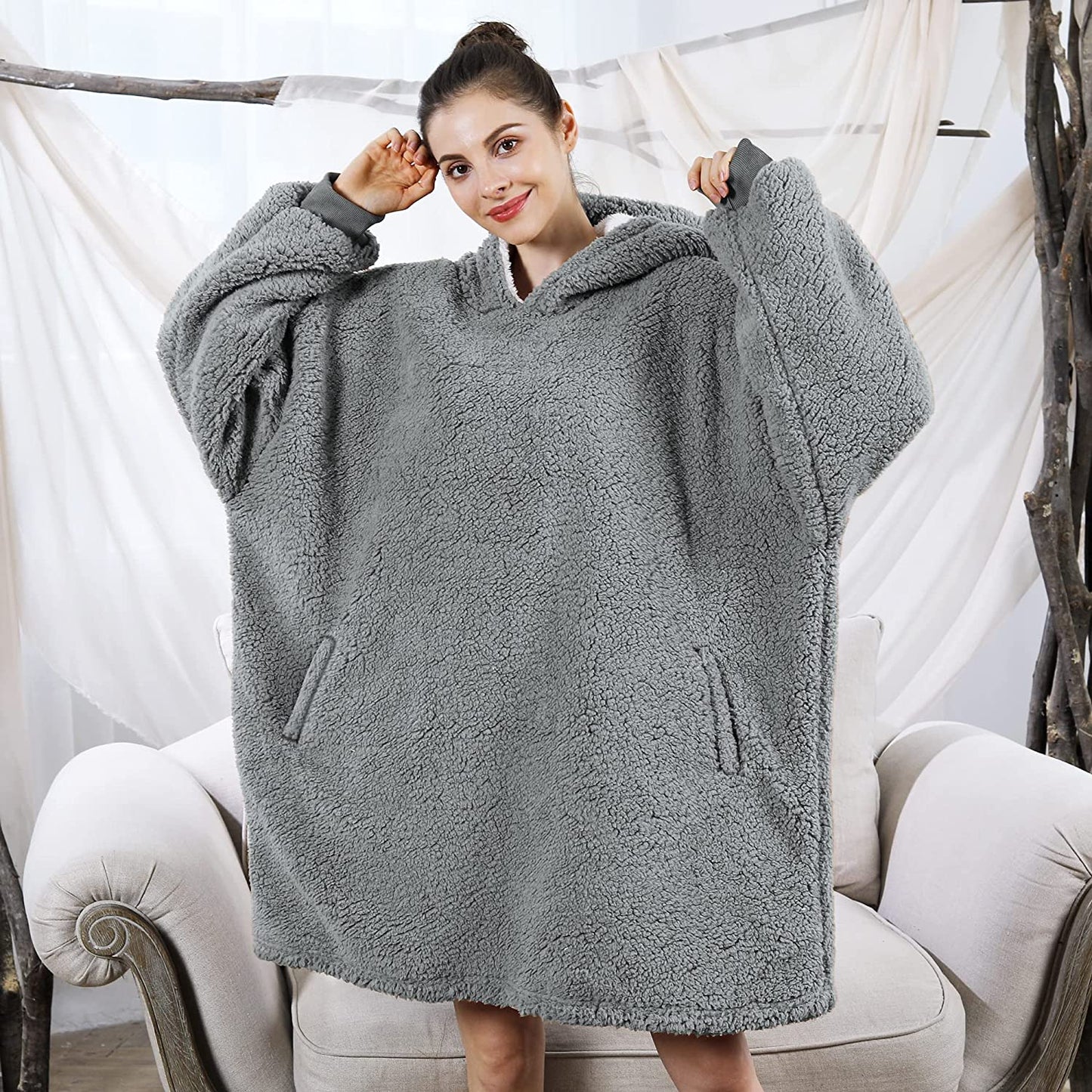 AmyHomie Blanket Sweatshirt,Oversized Sherpa Hooded Sweatshirt Blanket,Fleecehug Hoodie Wearable Blanket with Pocket for Adults & Kids & Teens