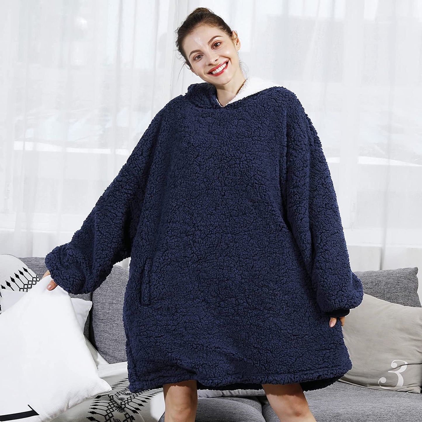 AmyHomie Blanket Sweatshirt,Oversized Sherpa Hooded Sweatshirt Blanket,Fleecehug Hoodie Wearable Blanket with Pocket for Adults & Kids & Teens