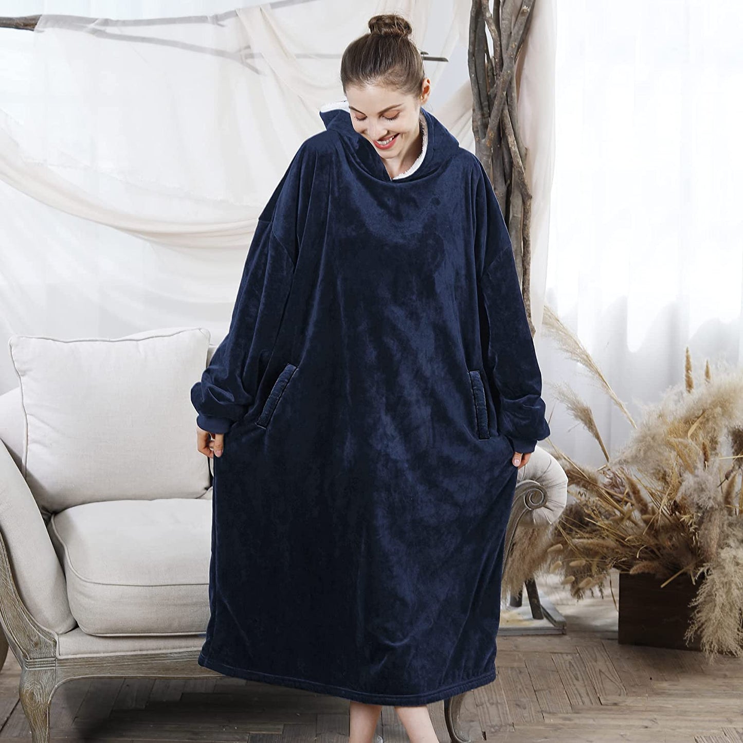 AmyHomie Blanket Sweatshirt,Oversized Sherpa Hooded Sweatshirt Blanket,Fleecehug Hoodie Wearable Blanket with Pocket for Adults & Kids & Teens