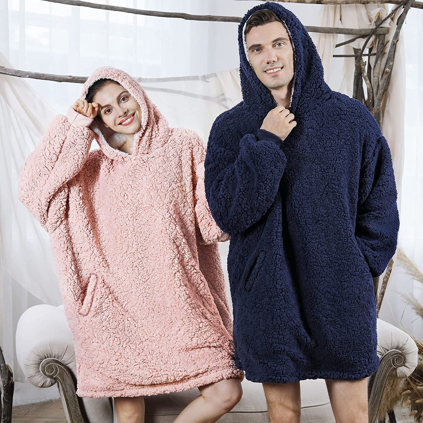 AmyHomie Blanket Sweatshirt,Oversized Sherpa Hooded Sweatshirt Blanket,Fleecehug Hoodie Wearable Blanket with Pocket for Adults & Kids & Teens